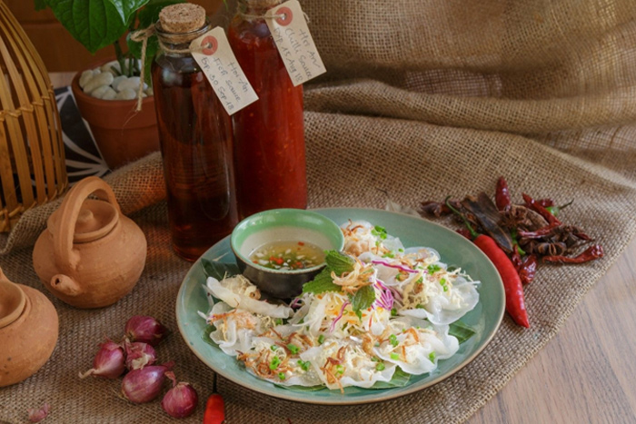 Bánh Bao Bánh Vạc (White rose dumplings)